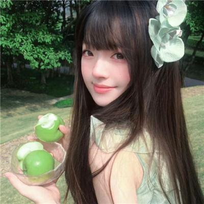 湖边散步